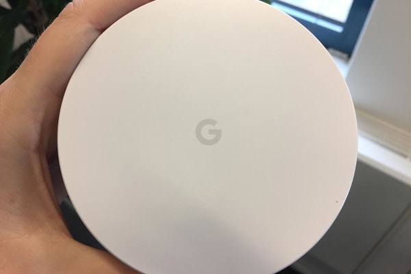 google-wifi-router-boven