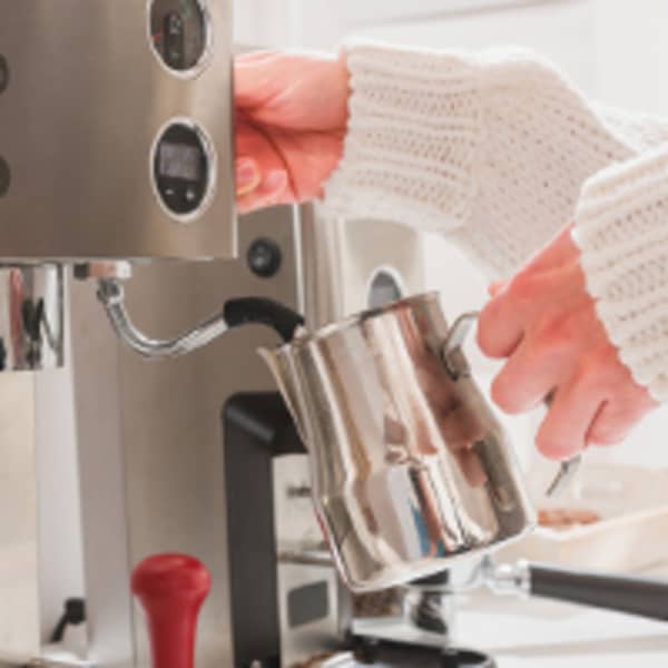 Espressomachines halfautomaat highlight 3 - cappuccino met stoom