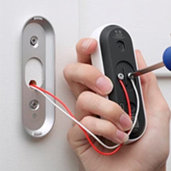 Deurbel met camera aansluiten