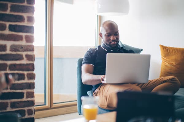 privacy op het internet man cafe
