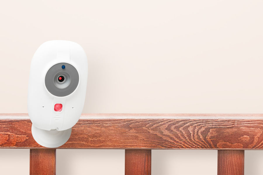 Babyfoon aan ledikant 1200x800