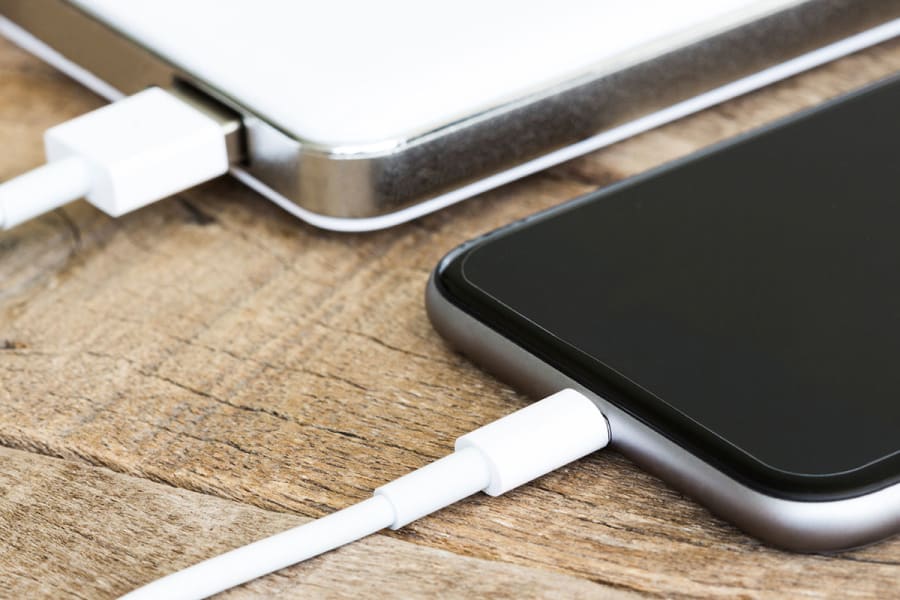 nieuws oplaaduur smartphone lader opladen telefoon