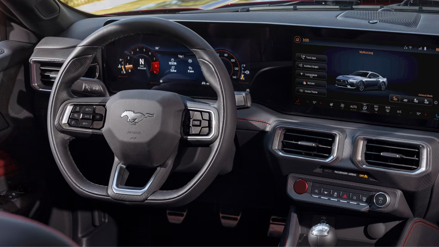 interior front seat wheel and center consol