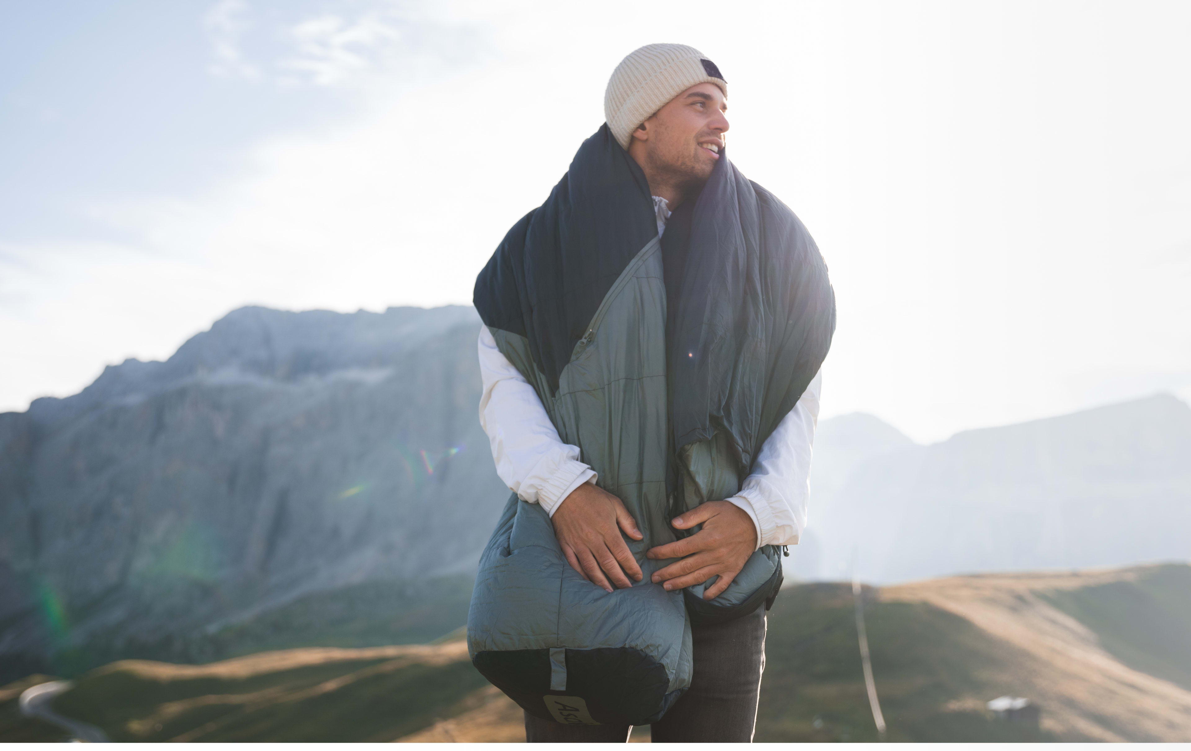 qeedo_Asaka_Daunen_Schlafsack_in_Bergen