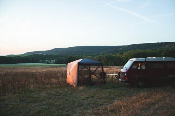 221014_story_AlpacaCamping_mobil2