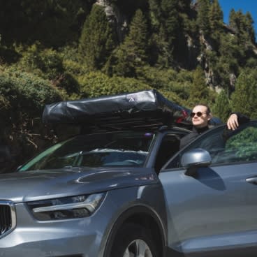 bereit-zum-camping-mit-dem-auto