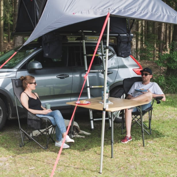 dachzelt-markise-camping-outdoor_car