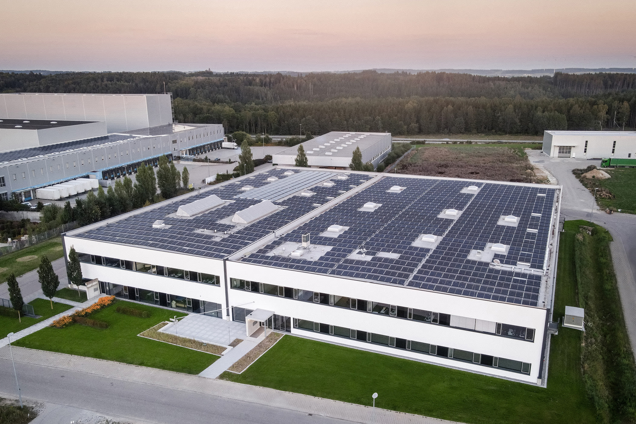 04_Ueber_Uns_100_eCommerce_NR01_Mobile