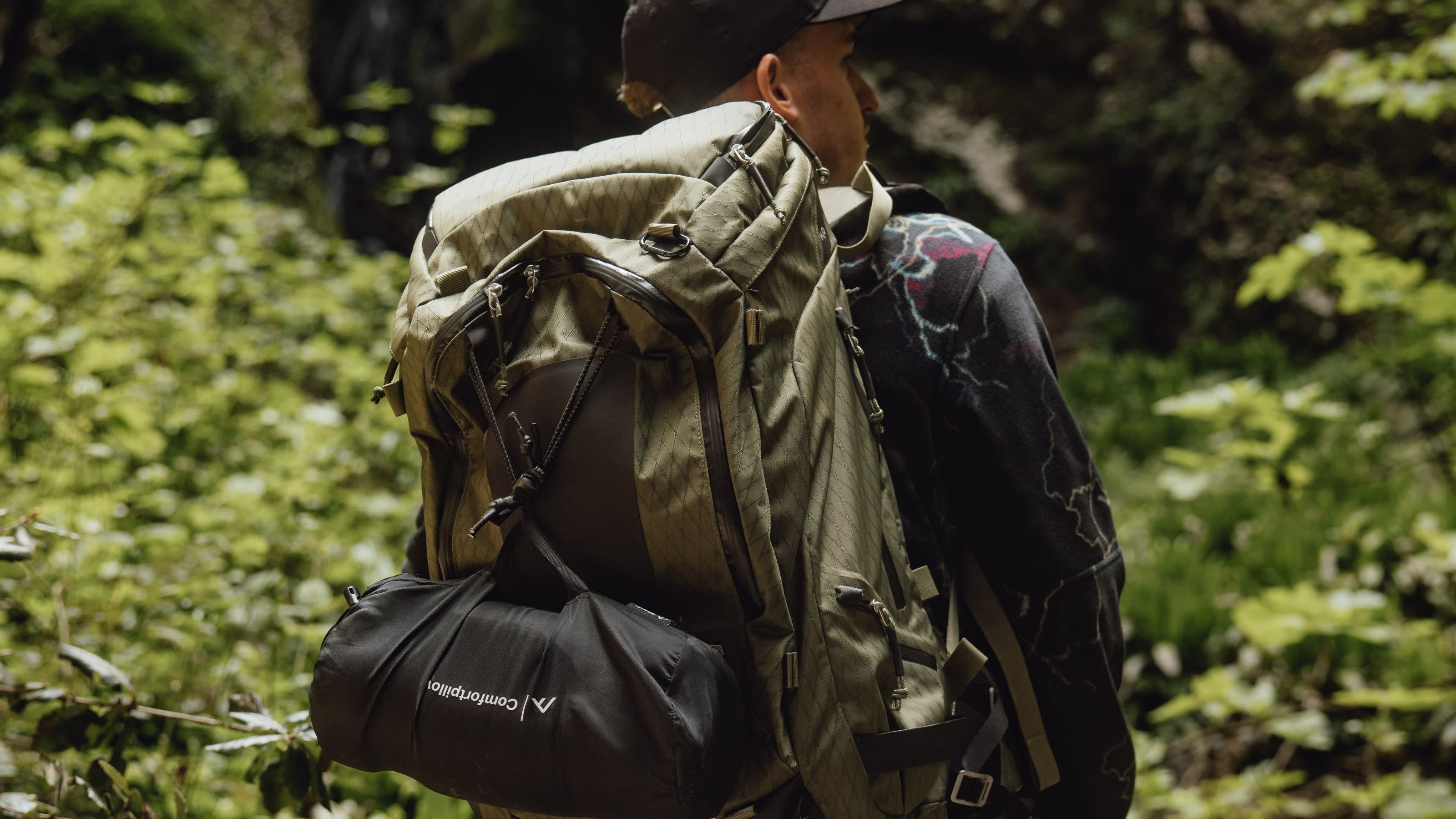 02_Comfortpillow_Ein_Kissen_fuer_NR03_Desktop_Mobile