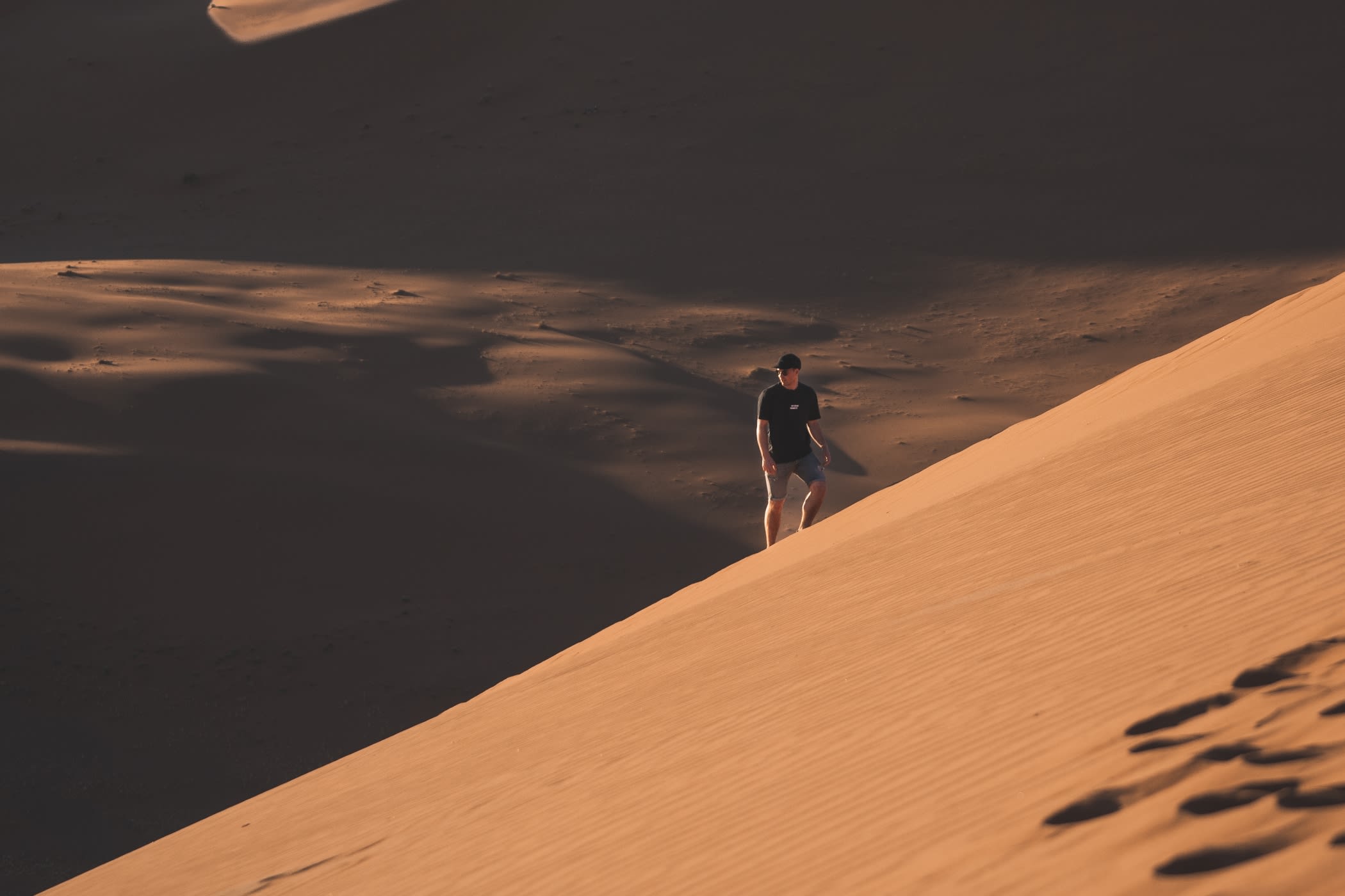 02_5_Panel_Cap_Parallax_NR01_Mobile