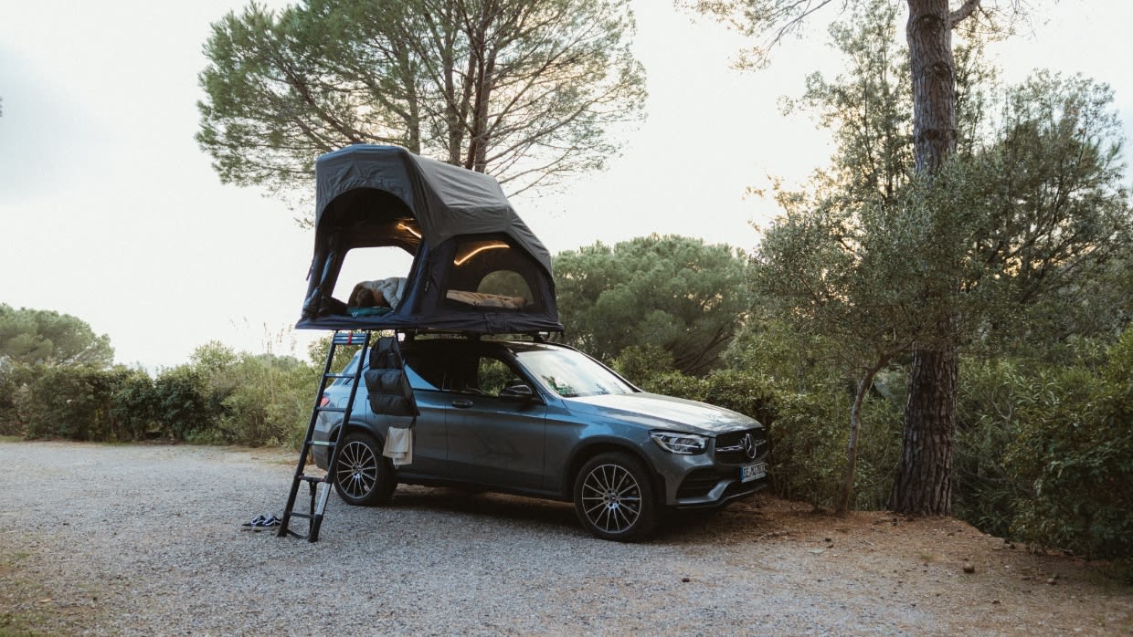 240704-Relaxen-im-Dachzelt-auch-bei-Dämmerung