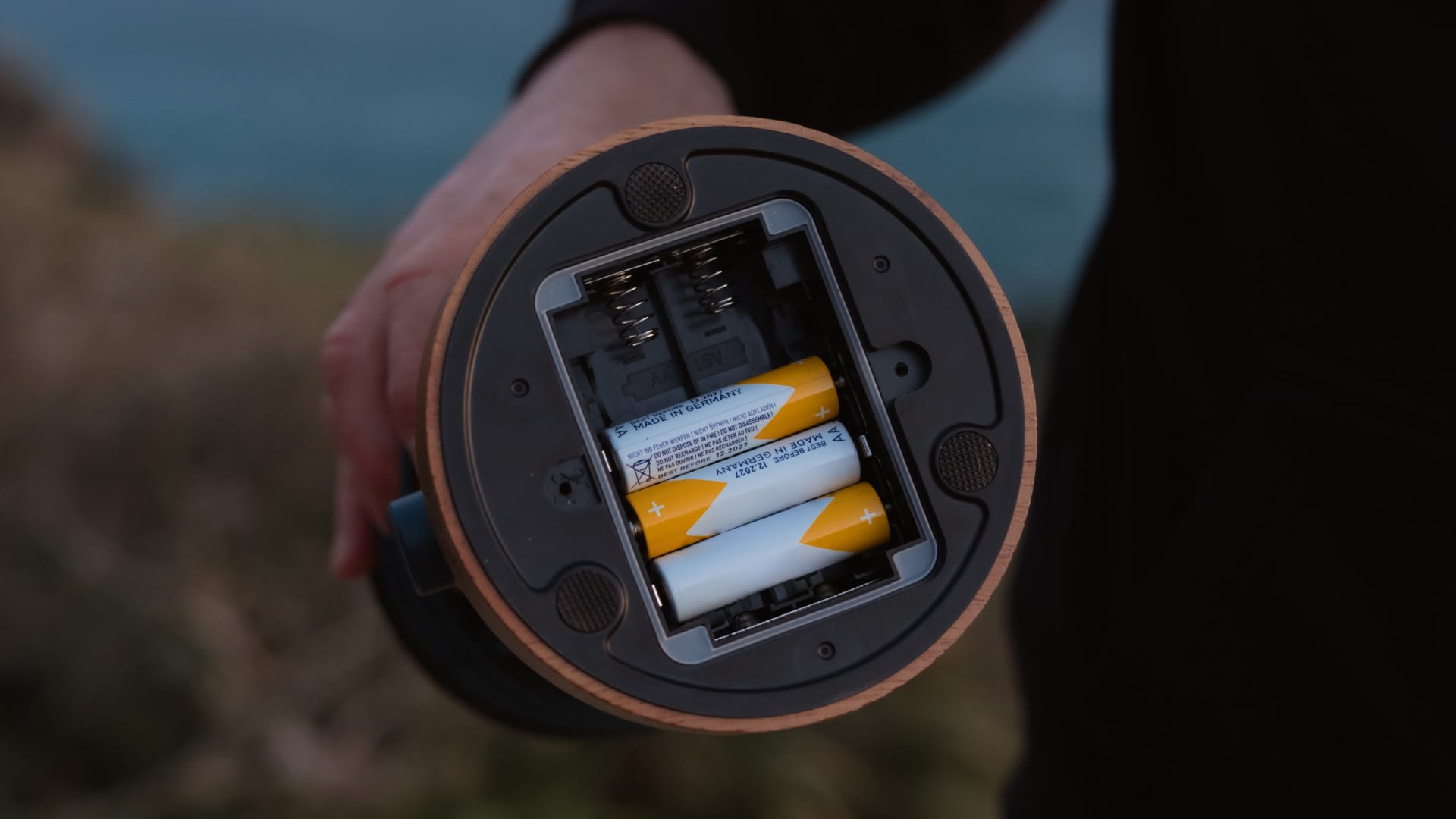 250407_QDO_Luca_USP_16x9_V01_NR03