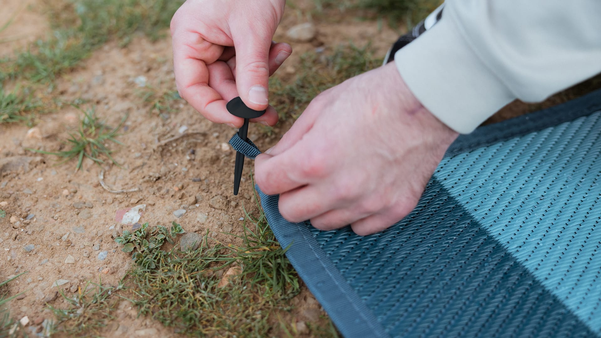 250521_QDO_PDS_Outdoor_Carpet_16x9_V01_NR02