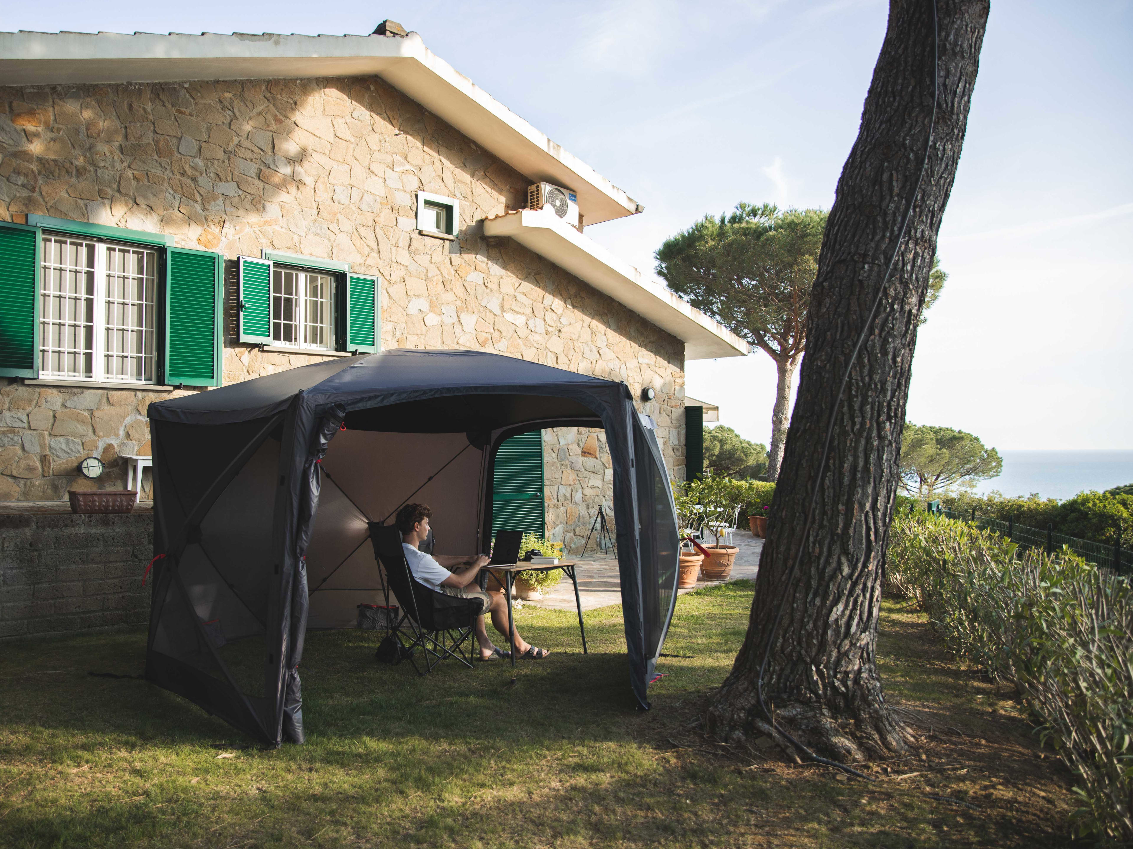 02_Quick_Hub_Anwendung_NR03_Desktop_Mobile