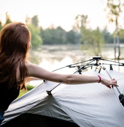 01_Quick_Oak_Dark_Series_Schnell_aufgebaut_NR03_Desktop