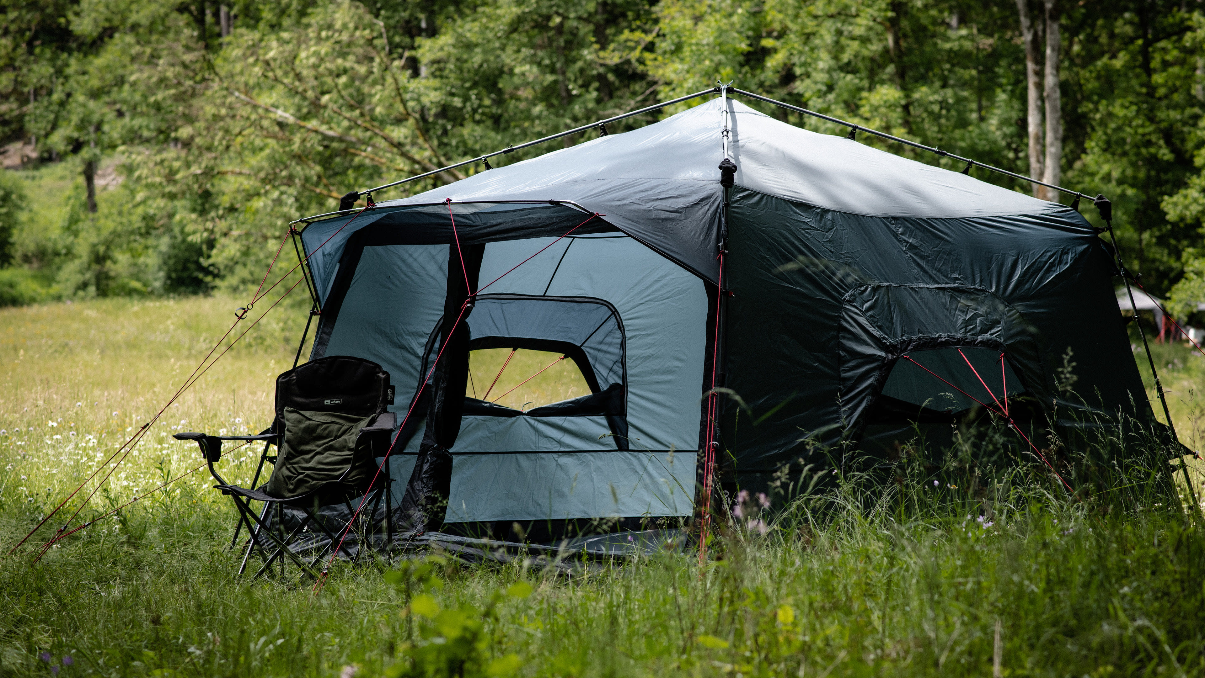 01_Quick_Villa_Schnell_aufgebaut_NR02_Desktop_Mobile