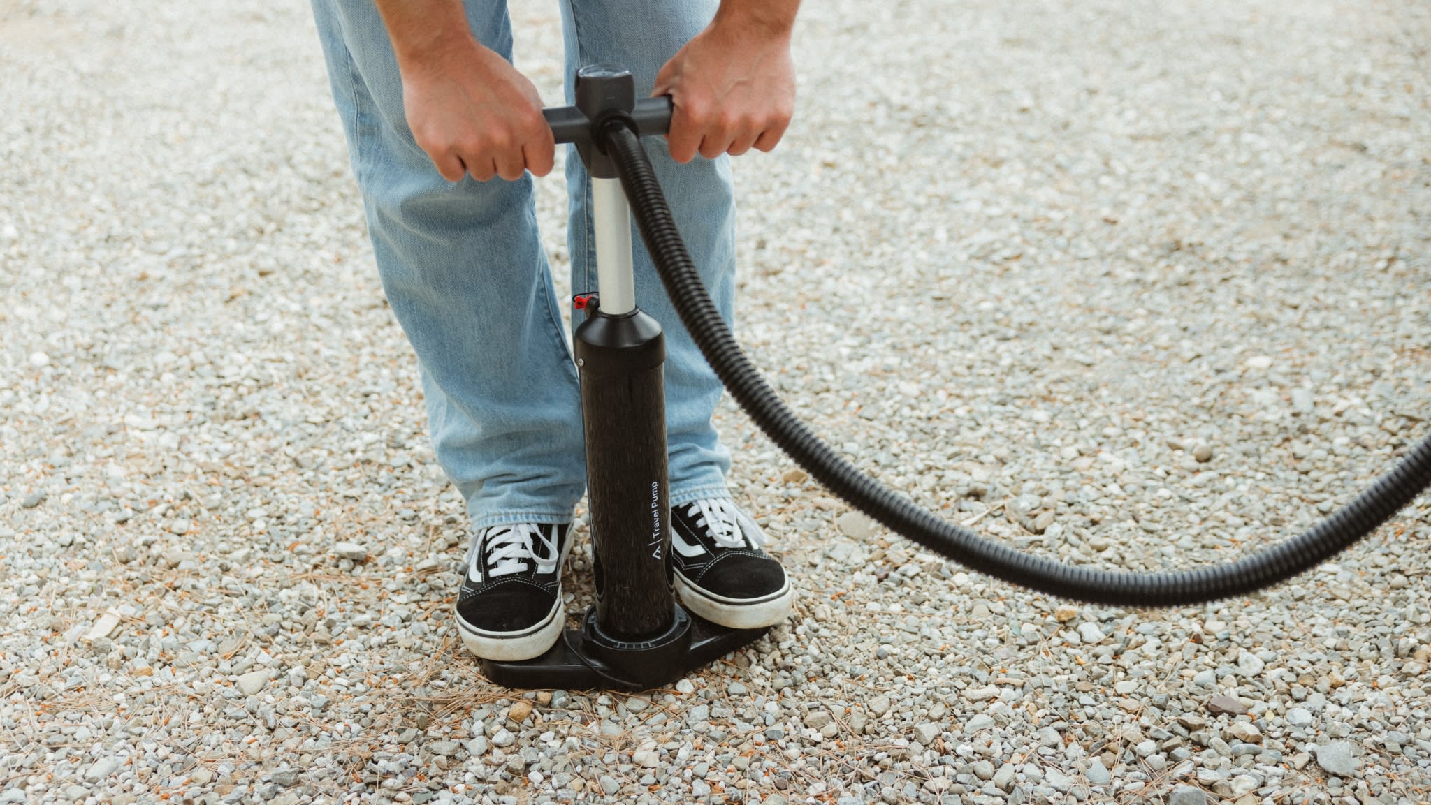 03_Travel_Pump_Pump_it_up_Mobile_Desktop