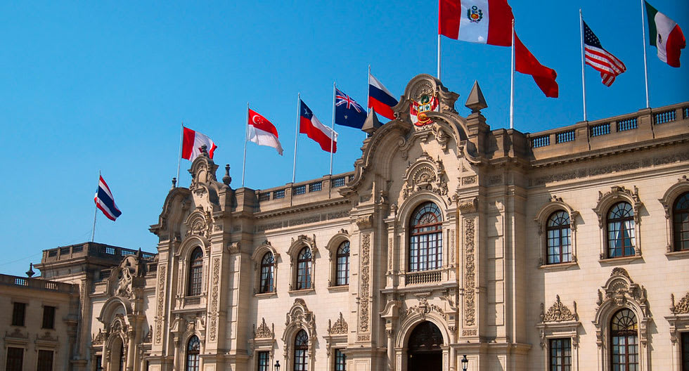 Asesoría, asistencia técnica y fortalecimiento de capacidades en diseño, normatividad e implementación y evaluación de políticas públicas