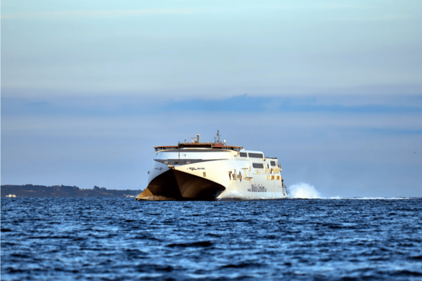 'Express 4' har netop sat kurs mod Aarhus
