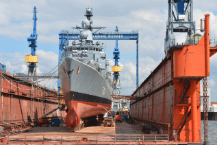 Hirtshals Yard hiver millioner hjem