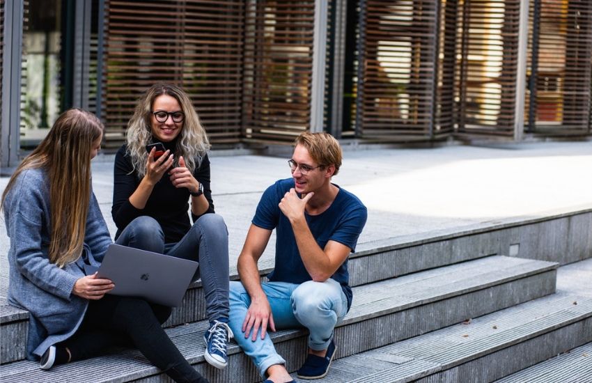Hvad skaber arbejdsglæde på jobbet?