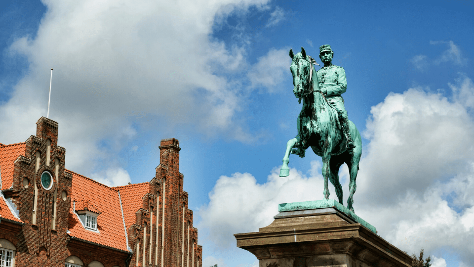Esbjerg familie hiver nyt tocifret millionoverskud ind