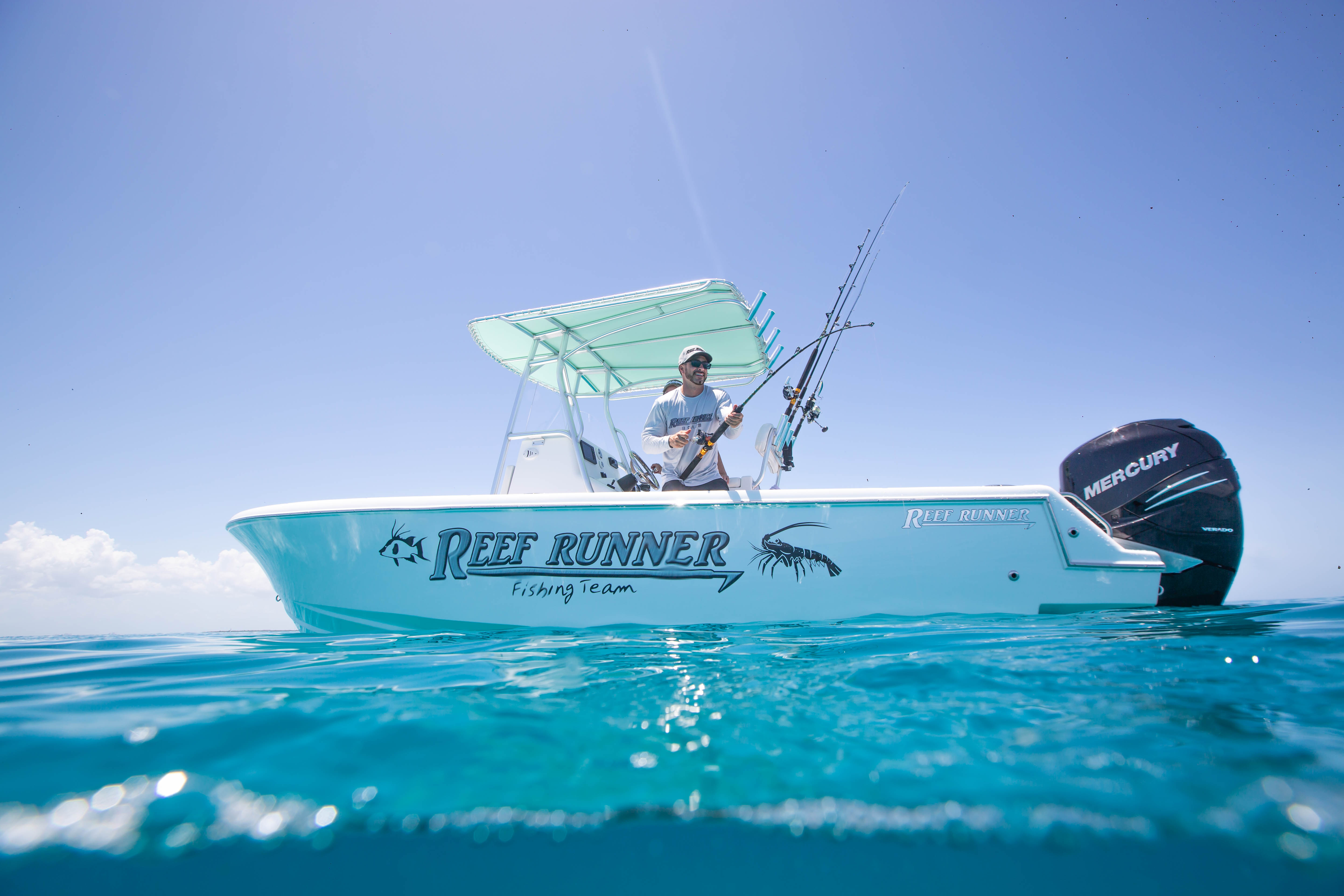 Reef Runner Boats 23