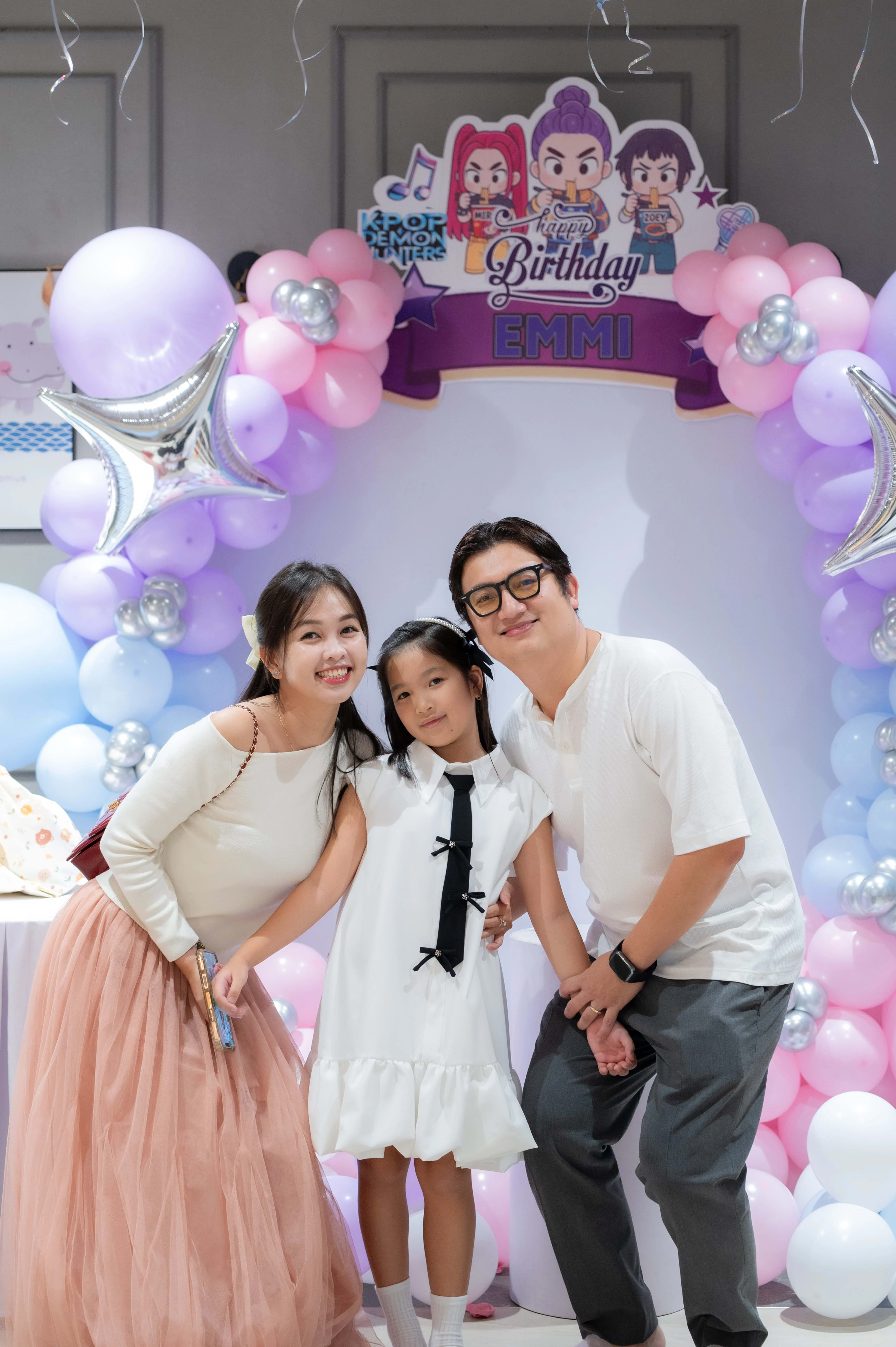 Khoảnh khắc tiệc sinh nhật 8