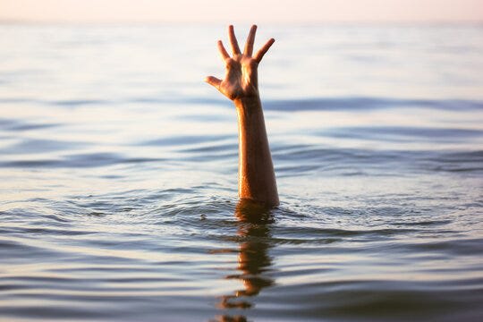 Drowning Victim" Images – Browse 92 Stock Photos, Vectors, and Video |  Adobe Stock