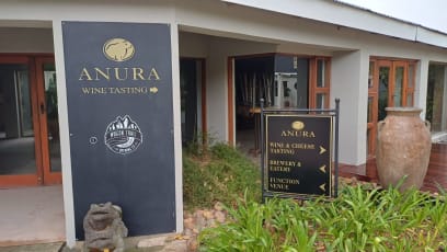 Ehmmm..mňooo...degustace ve vinařství ANURA