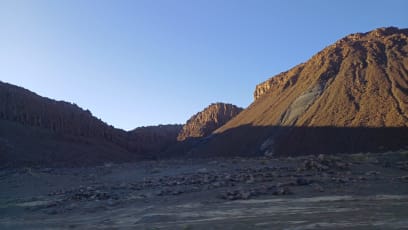 A hned za vinicemi začíná poušť