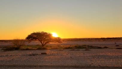 Západ slunce nad namibijskou pouští