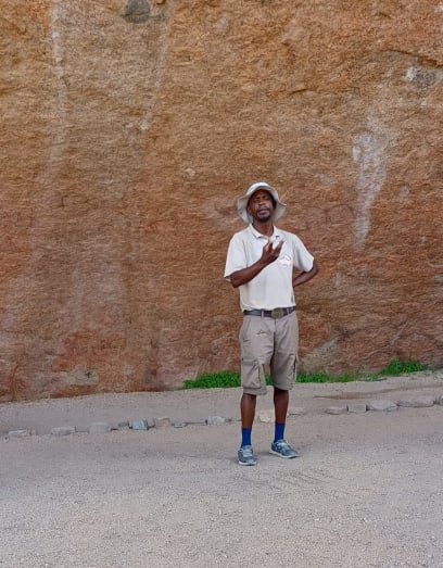 Náš průvodce se jmenoval France a byl z kmene Damara