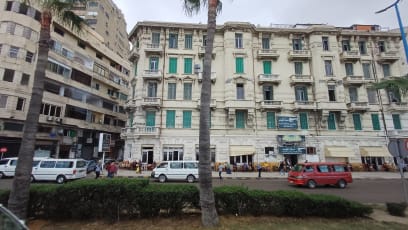 Některé domy připomínají Paříž...I tím zkosením jednoho rohu