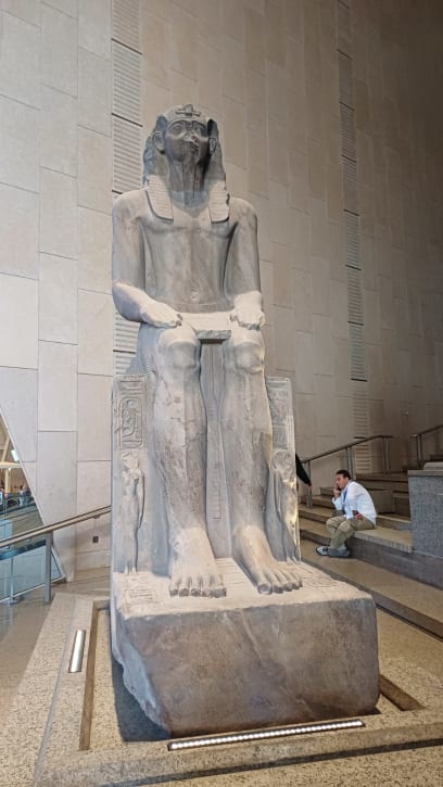 Zobrazení manželek či dětí nesmělo sahat výš než maximálně po kolena faraona