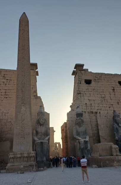 Luxor...až do 20.stol schovaný pod cca 7 metry písku