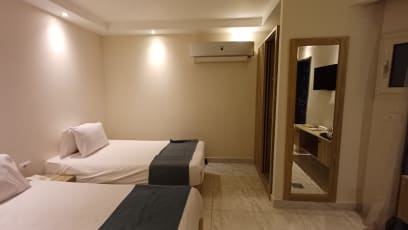 Mňo, hotel zvenku nic moc, ale vevnitř nádhera