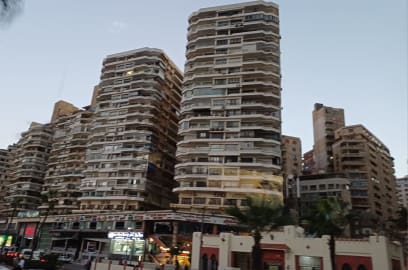 Docela pěkné činžáky