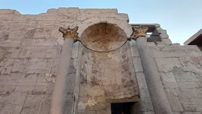 Jednu z jeho svatyní postupně ovládli Římané a pak i křesťané