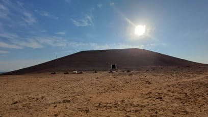 Když přicházíte k chrámům Abú Simbel, vypadá to,že tam nic zajímavého nemůže být