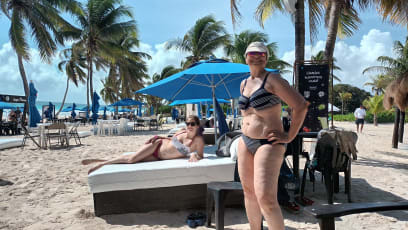 Načež jsme sestoupili na pláž a křičeli po bělavém písku v přiboji až sem… neb dnes je den odpočinkový