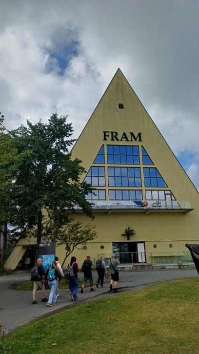 Nad touto lodí bylo vybudováno muzeum