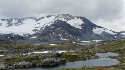 Voda tady nahoře je ledovcového původu, takže jsou to plesa 07.08.25 16:17 - Vlasta Králová opustil/a skupinu.