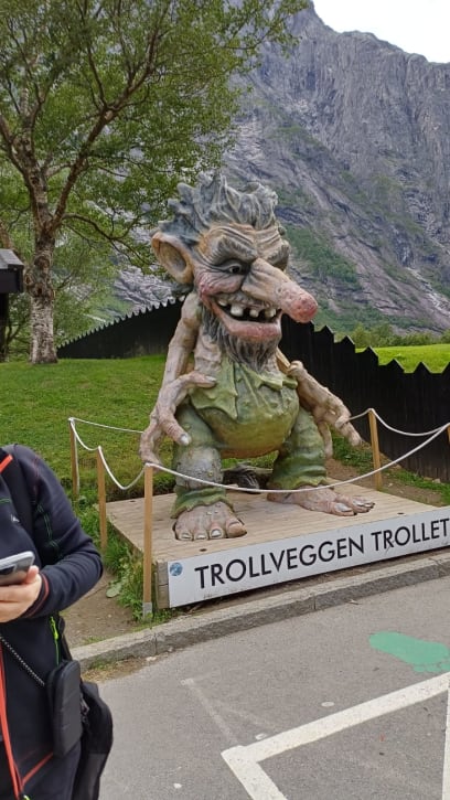 Jediný ne zcela zlý troll...prý je jen zlomyslný