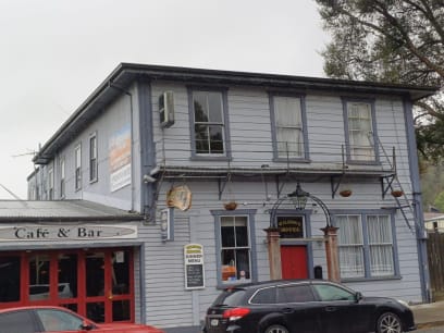 Ve všech těch gold mining městečkách jsou domky stejného typu