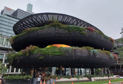 Obchod...přepluli jsme lodí do čtvrti Darling Harbour...