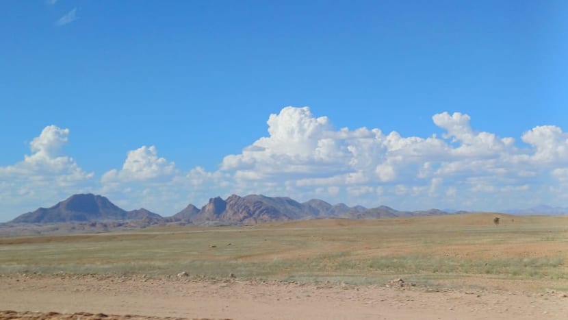 Míjíme pohoří Gamsberg