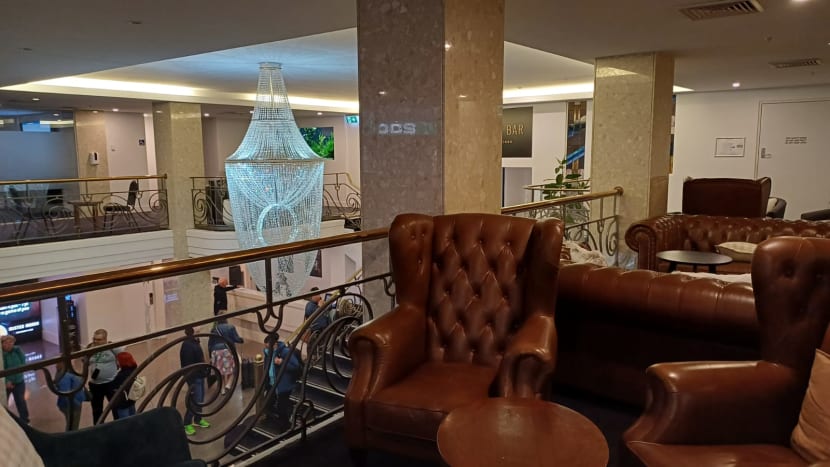 Je tu takové viktoriánské lobby