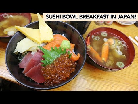 Sushi Bowl Breakfast in Tsukiji Market