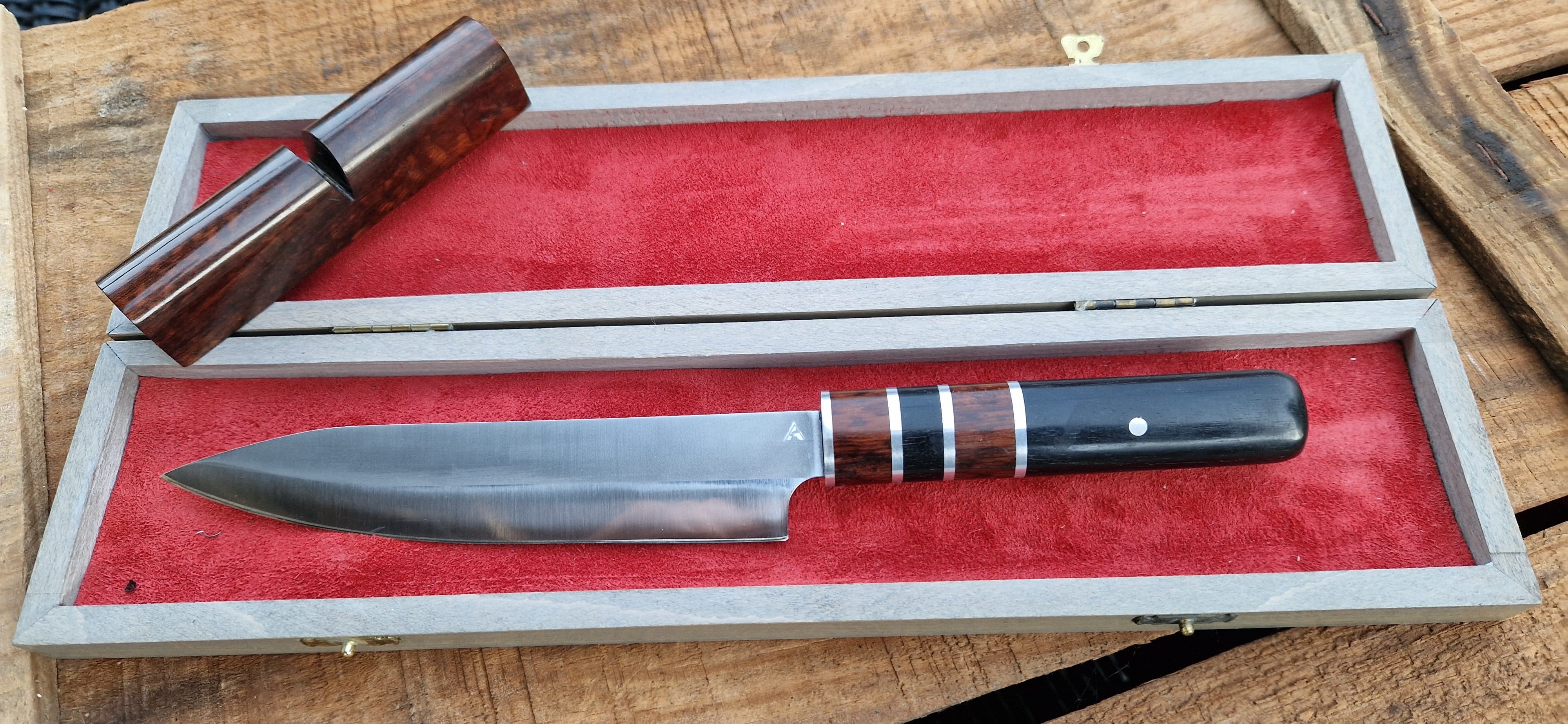 L'Allevard – couteau artisanal en 14C28N